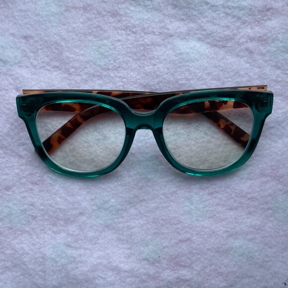 Zeelool Square Oversized Frames with Tortoise Arms (Prescription Lenses) - Picture 3 of 4